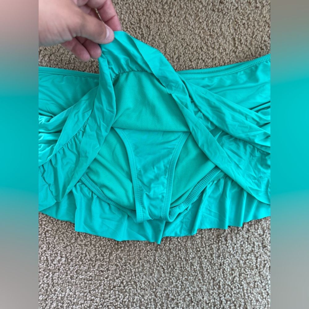 Kenneth Cole Reaction Teal Swim Sarong - Picture 2 of 8